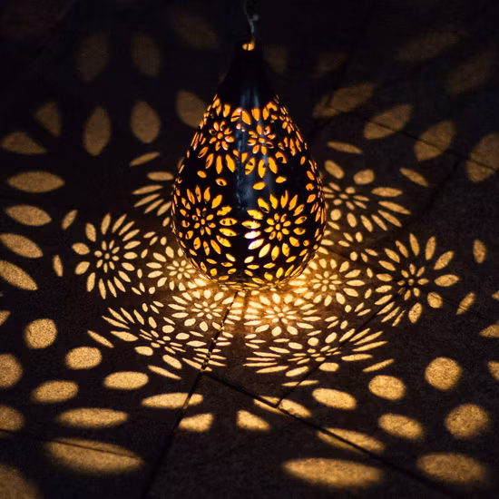 Hängende Solarleuchten für den Außenbereich, LED-Blumen, wasserdicht, dekoratives Metalllicht für Veranda, Garten im Freien